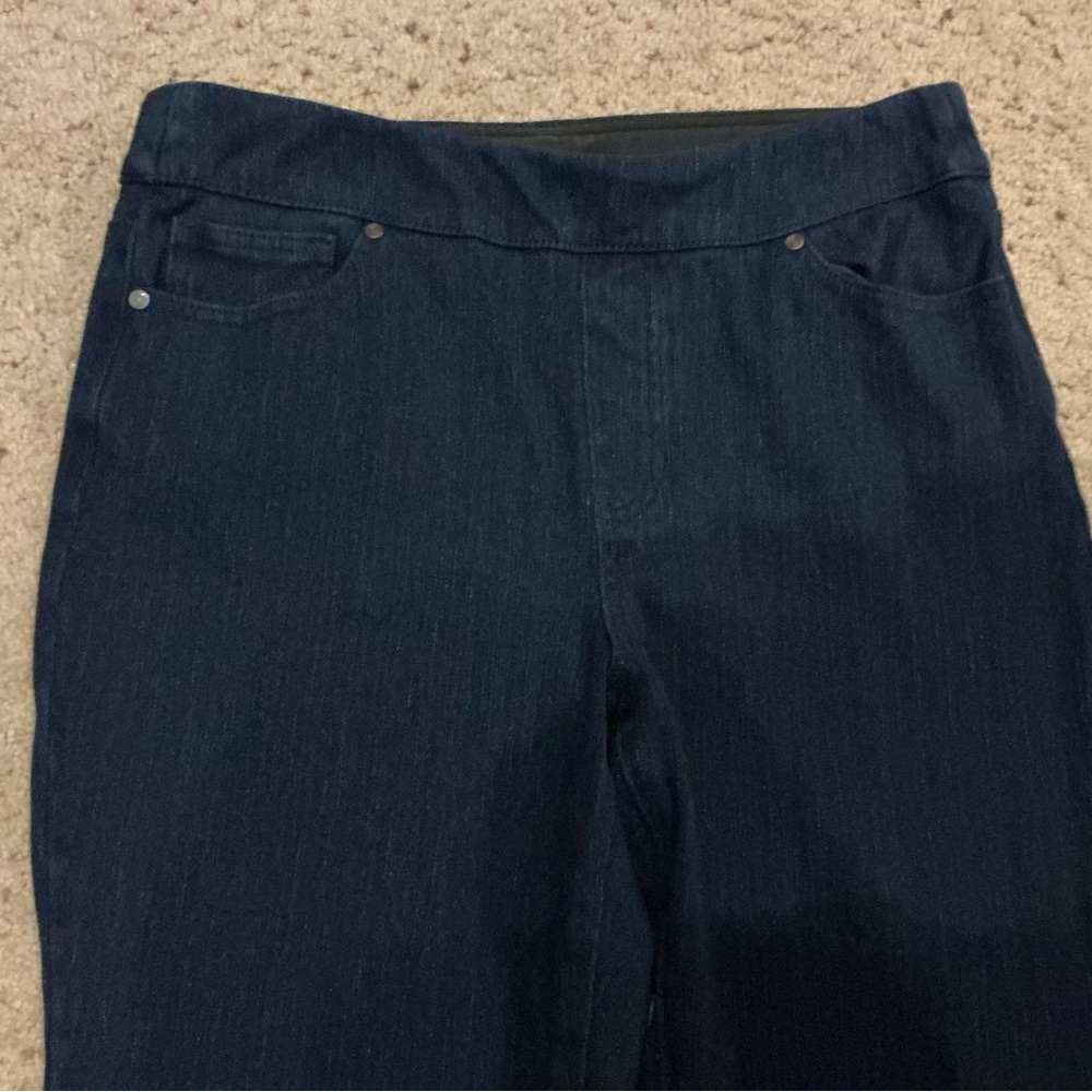 Halara straight leg pull on stretch jeans - Med. - Picture 3 of 6